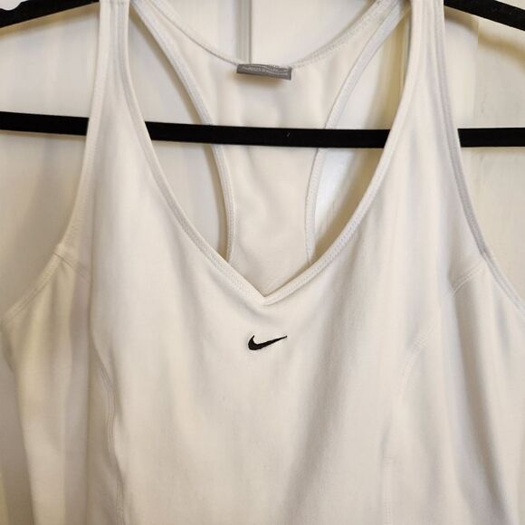 Nike Cropped Activewear Compression Racerback Mesh Detail Size XL - Picture 3 of 8